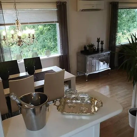 Reinebu Holiday home
