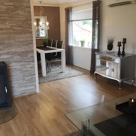 Holiday home Reinebu
