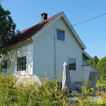 Reinebu Holiday home *